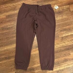 Cranberry colored size 1x women’s super fleece boyfriend joggers
